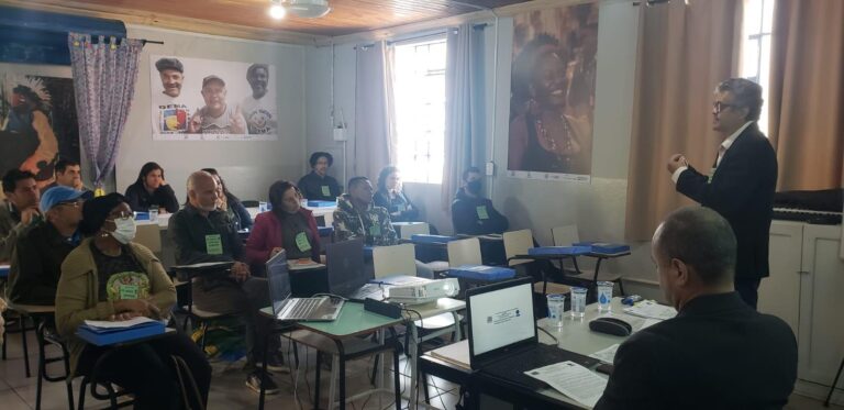 Capacitação sobre elaboração de projetos e leis de incentivo.